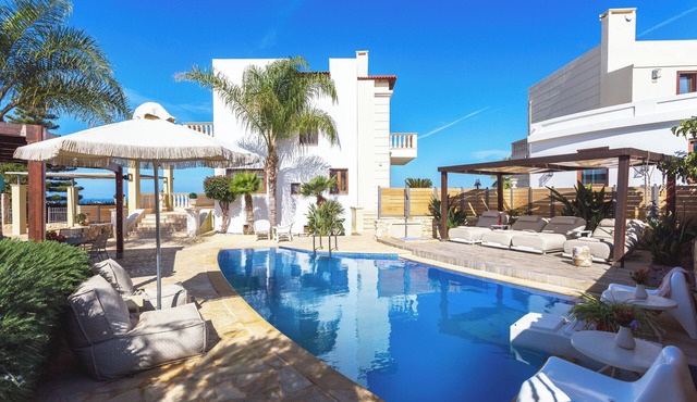 Sunshine VIlla by Estia