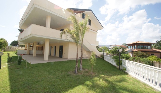 super Penthouse just 50m from the beach