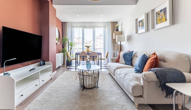 Superb Duplex Flat With Terrace in Umraniye