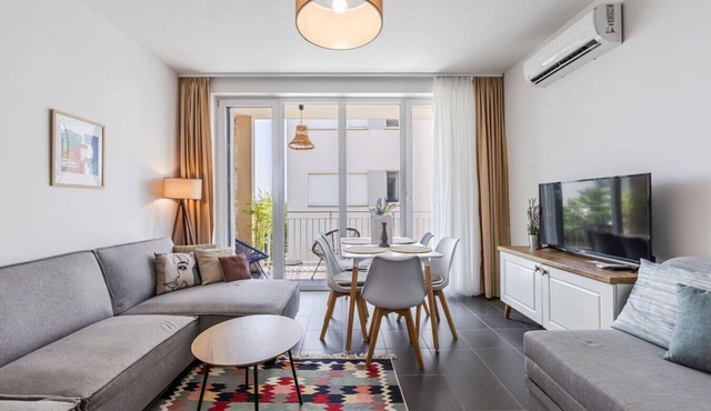 Talea Dream Beach Apartment by PikHost
