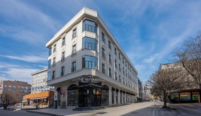The Nirvanas Hotel
