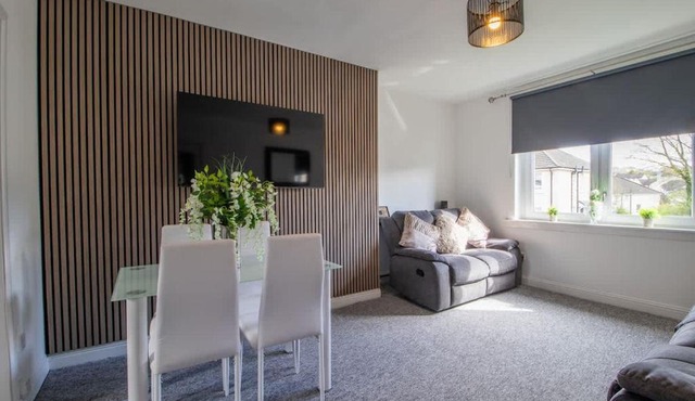 The Willow - 4 Bedrooms with driveway