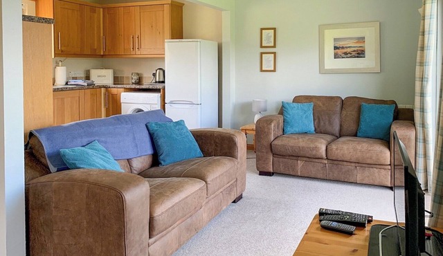 Thistle Cottage - UK5867