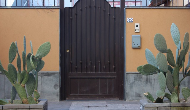 three-room apartment recently renovated