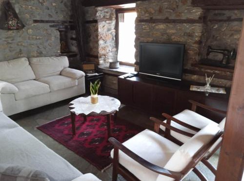 Traditional House "Elisavet"
