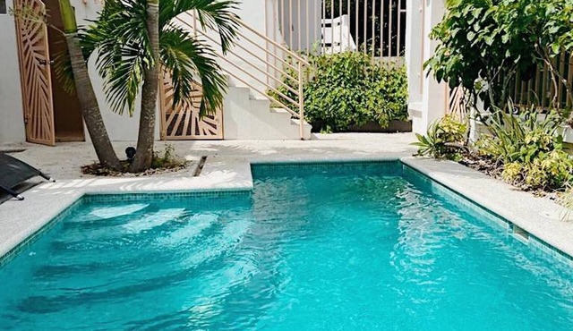 Tranquil Beachside Retreat with Private Pool in Garabito