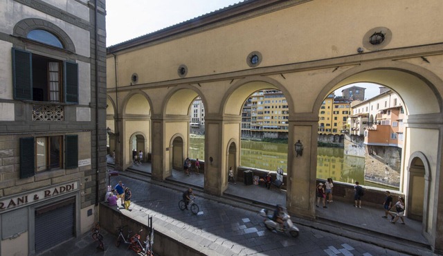 Vasari Suite Florence next to Pontevecchio