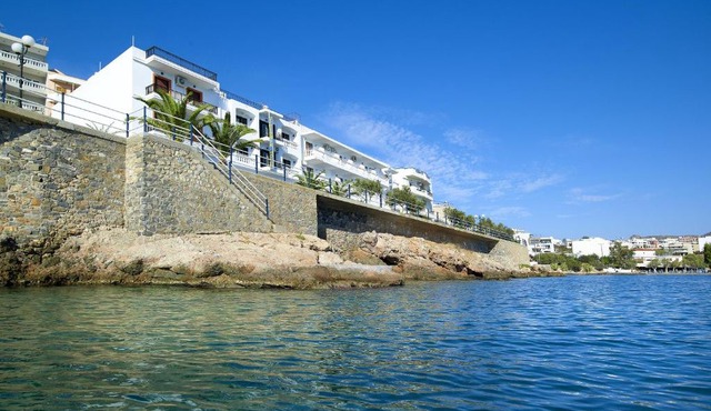Victoria Hotel