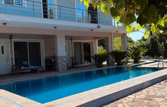 Vieri apartments