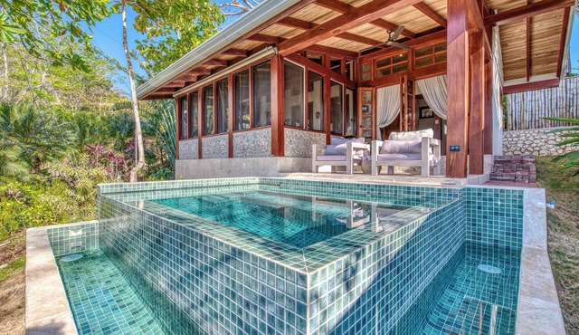 Villa 3 - Private Infinity Plunge Pool Villa with Stunning Mountain Views