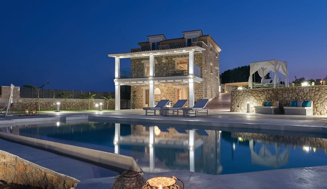 Villa Aegean Horizon | Vasilikos | 4 En-suite Bedrooms | Infinity Pool |.