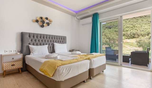 Villa Dionysia Studio S4 Apartment with Shared Pool & Wi-Fi