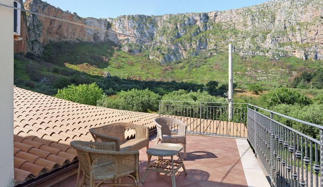 Villa Gheta at Monte Cofano: Nature, Relaxation, and Sea Views