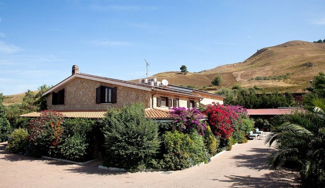 Villa in Alia with Pool & Olive Views