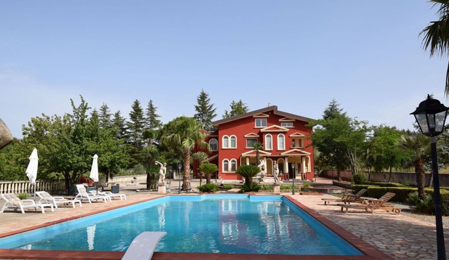 Villa Martino in Cosenza, private pool