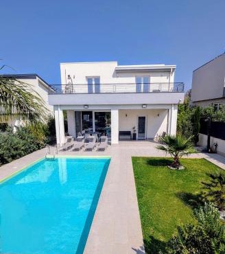 Villa Milicia - New Sea View Villa with Private Pool & Playground