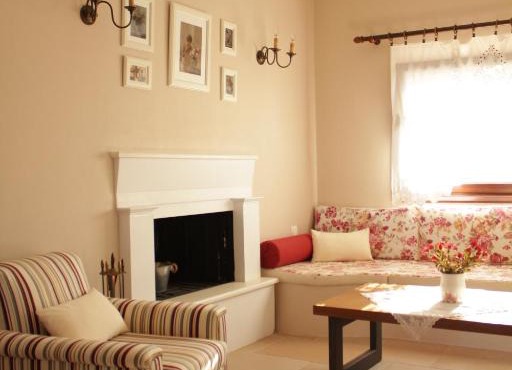 *Villa Pap-Live the Greek hospitality in a village*