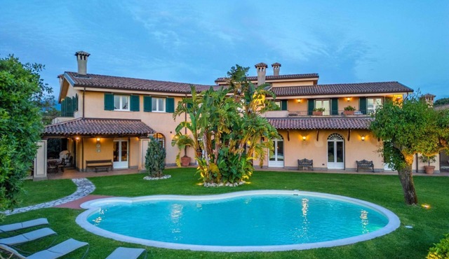 Villa Polistena by MMega