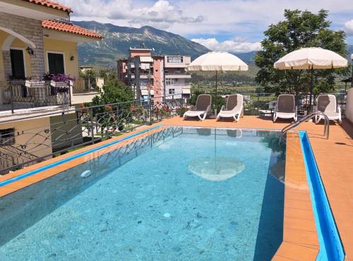 Villa Qeli