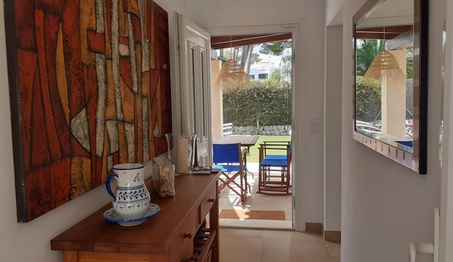 Villa "Singala" near the Beach with Pool & Wi-Fi