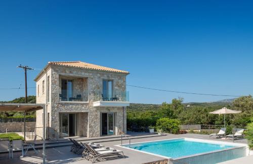 Villa Taphian