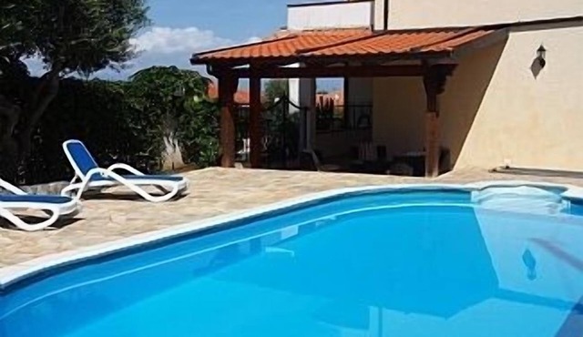 Villa With Private Heatable Pool And Sea Views, Set In Small Gated Development
