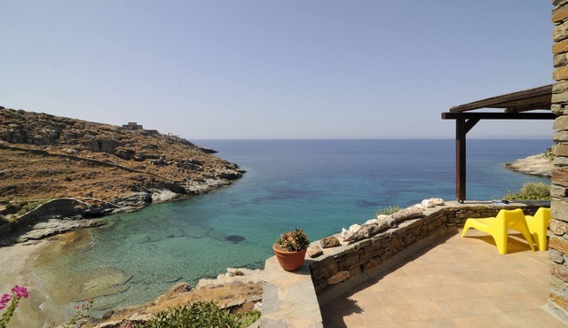 Waterfront private beach, salt sapper, quiet location with no crowds