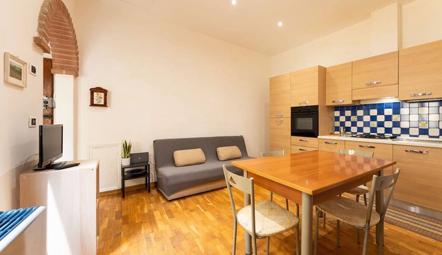 Zannoni 4 - One Bedroom Apartment, Sleeps 2