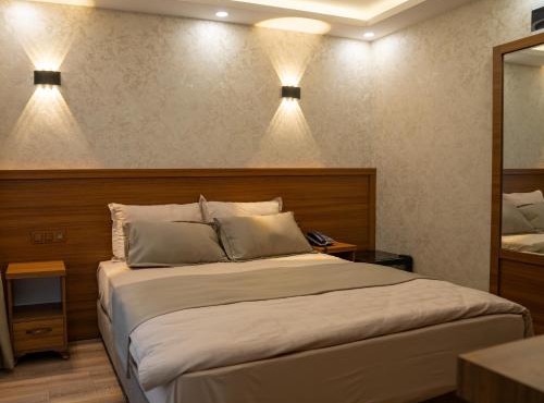 Zirvesta Otel