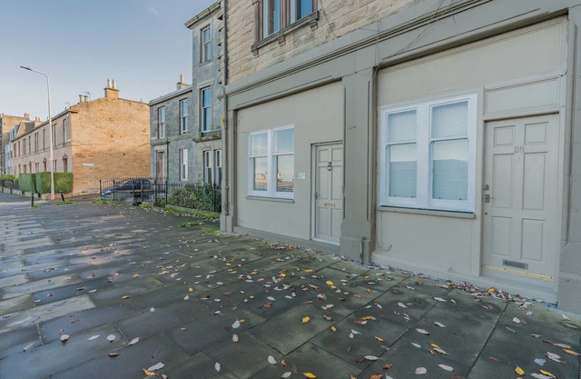 29 Trinity Crescent, EDINBURGH