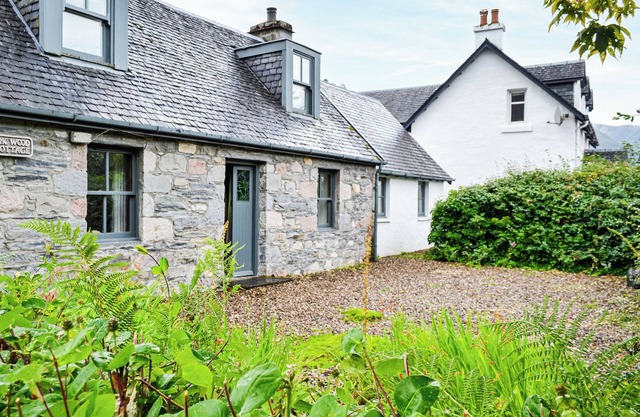 4 bedroom accommodation in Glencoe
