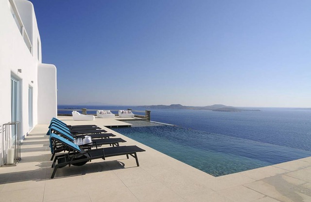 550 m² Villa ∙ 7 bedrooms ∙ 14 guests