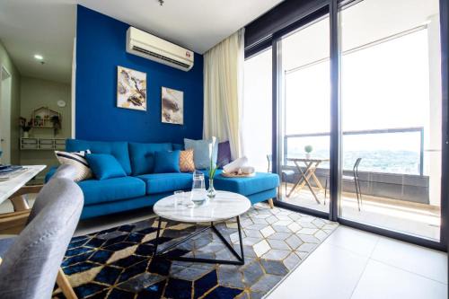 Arcoris Mont Kiara next 163plaza 1-4Pax one plus one Bedroom