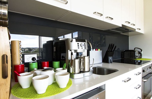 Bellerive Marina View Apartments NO 28