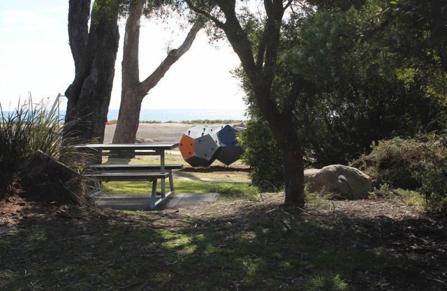 Cottage Beach Golf Getaway 