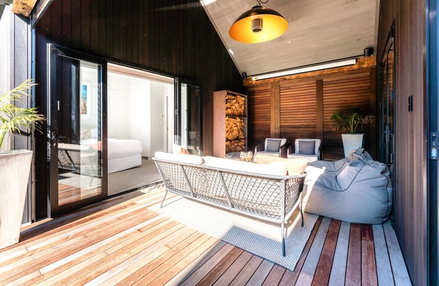 Blackpool Boathouse - Stay Waiheke