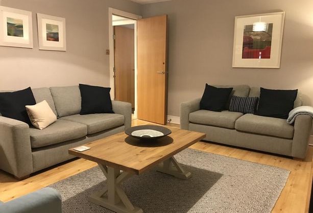 Bright and charming 2 bed in vibrant Leith