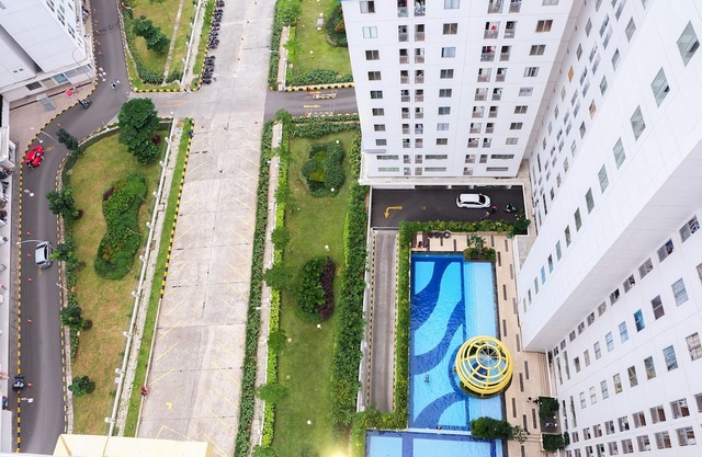 Clean 2Br Bassura City Apartment