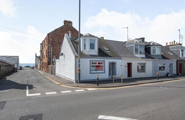 Corner Cottage
