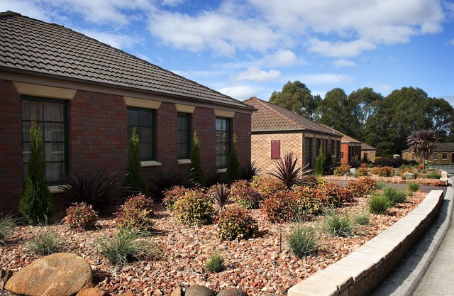 Country Club Villas