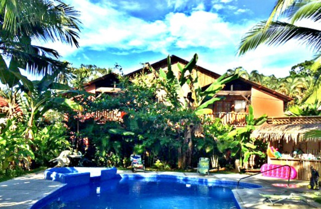 Couple/Family-friendly Modern Condominium 80 meters from the Beach