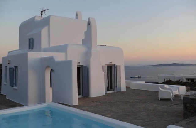 Gorgeous Villa near Mykonos Town with private pool