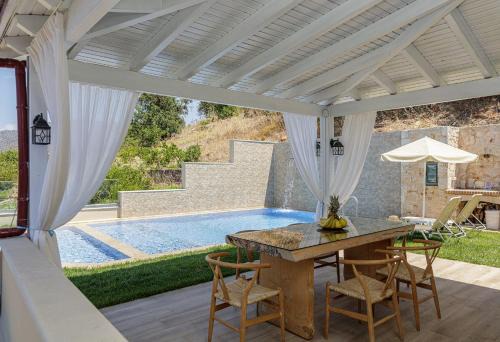 Kampos Villa III, Nature Living with Heated Pool, pure elegance, By ThinkVilla