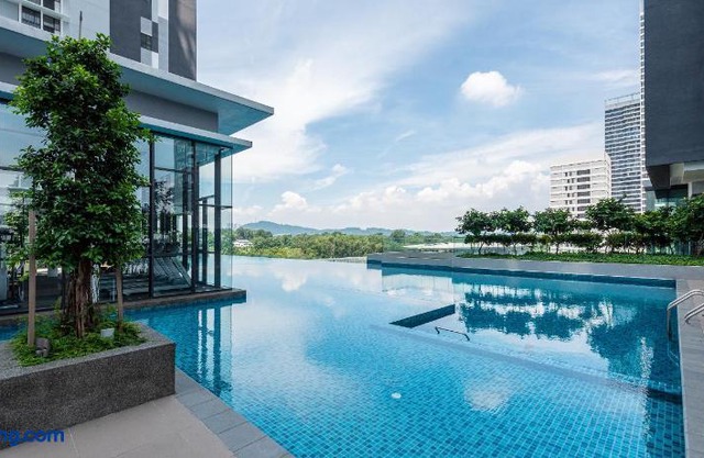 @Mario direct MRT link & 50m infinity pool with jacuzzi