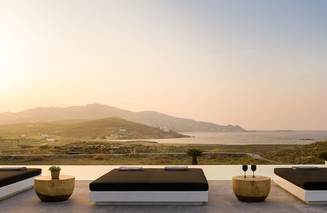 Mykonos Ftelia Black Villa 1