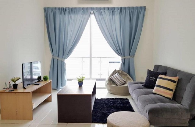 Puchong 11 Pax IOI Mall LRT Cozy Apartment Skypod