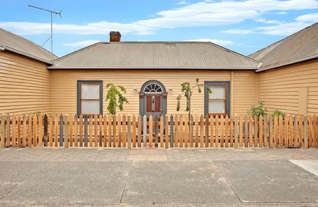 Robinson Cottage