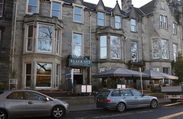 Traditional Apartment oer the Meadows - Sleeps 11