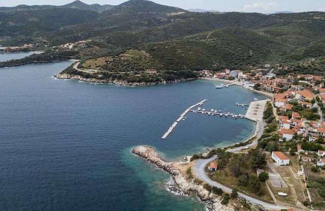 Zennova Sea & Mount Athos View 3