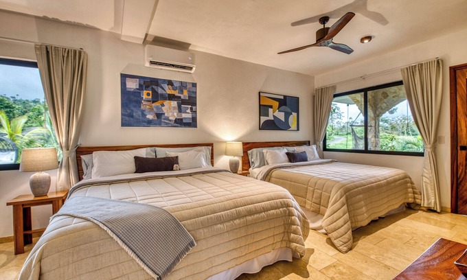 Arenal Hotel | 10-room hotel in fabulous Nuevo Arenal with AC